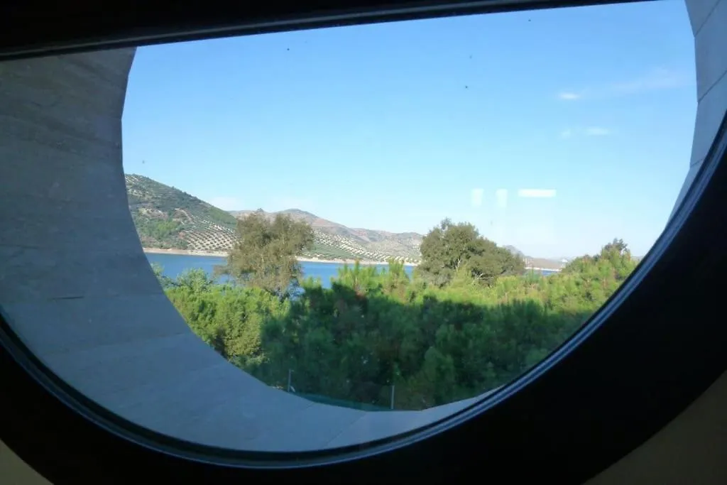Lake View Villa Iznajar
